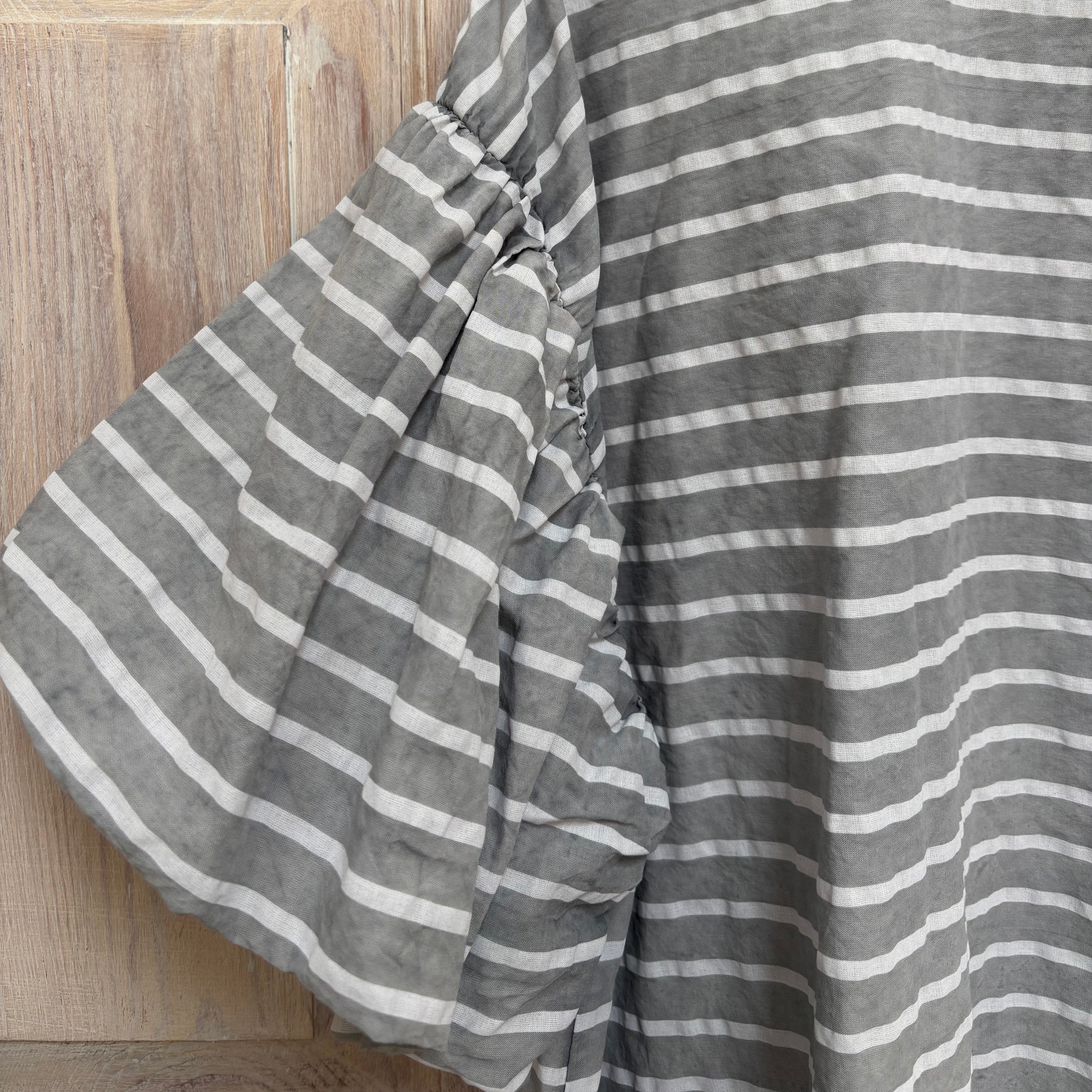 Stipe puff sleeve tee